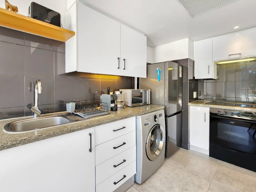 1 Bedroom Property for Sale in De Waterkant Western Cape